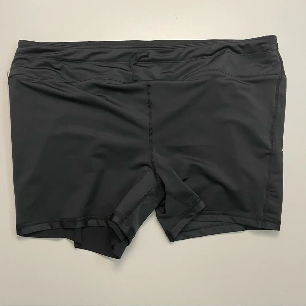 Nike Shorts Built In Biker 2-in-1 Swift Dri-FIT MR 3” Cellphone Pocket Black